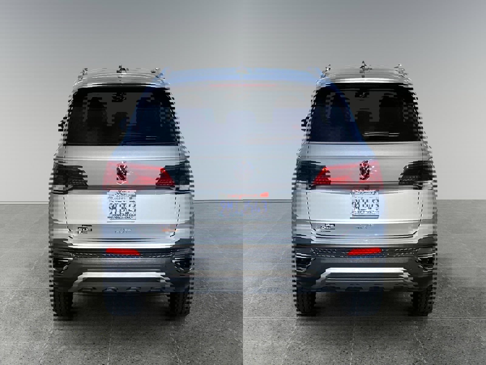 Used 2024 Volkswagen Taos SE image 4