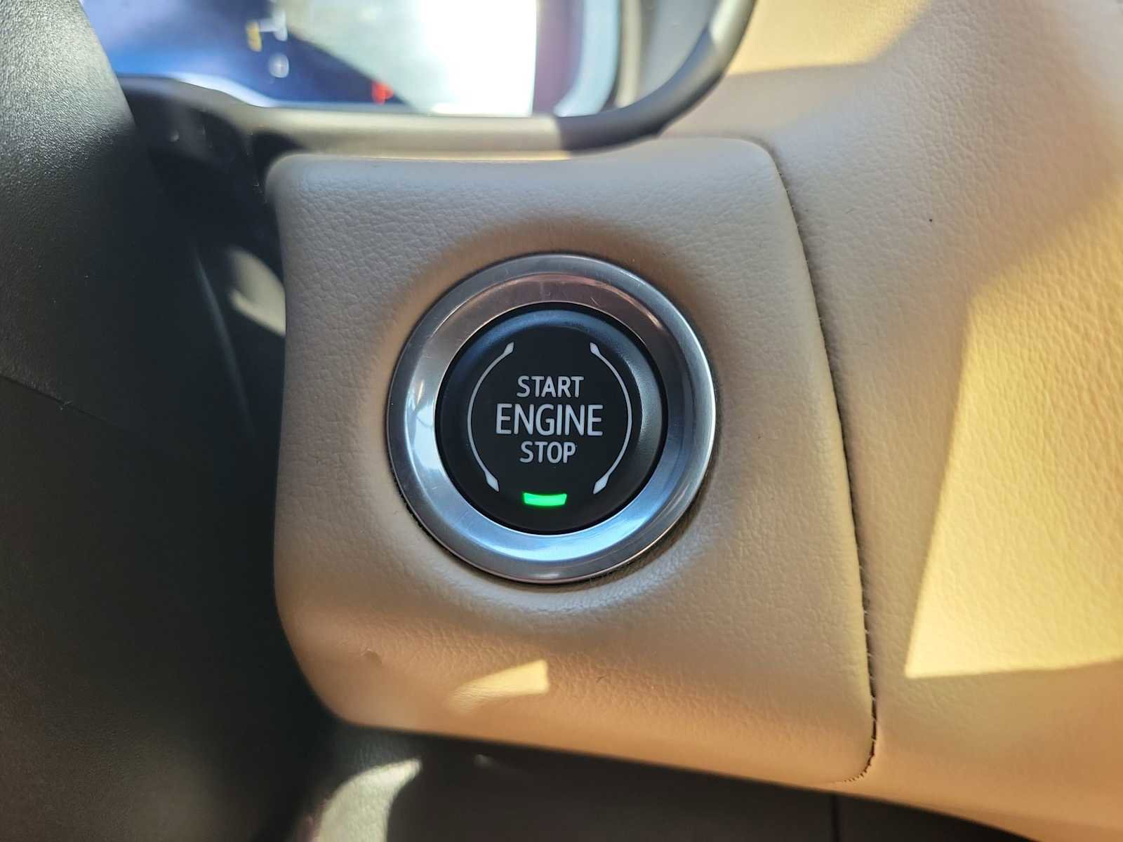 Used 2023 Chevrolet Tahoe Premier image 16