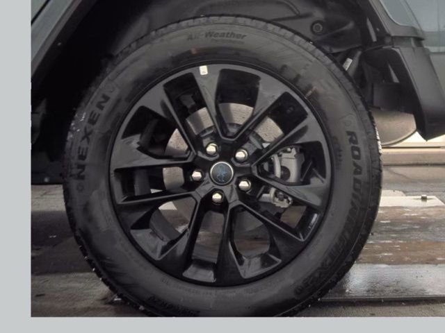 Used 2025 Jeep Wrangler Sahara 4xe image 21