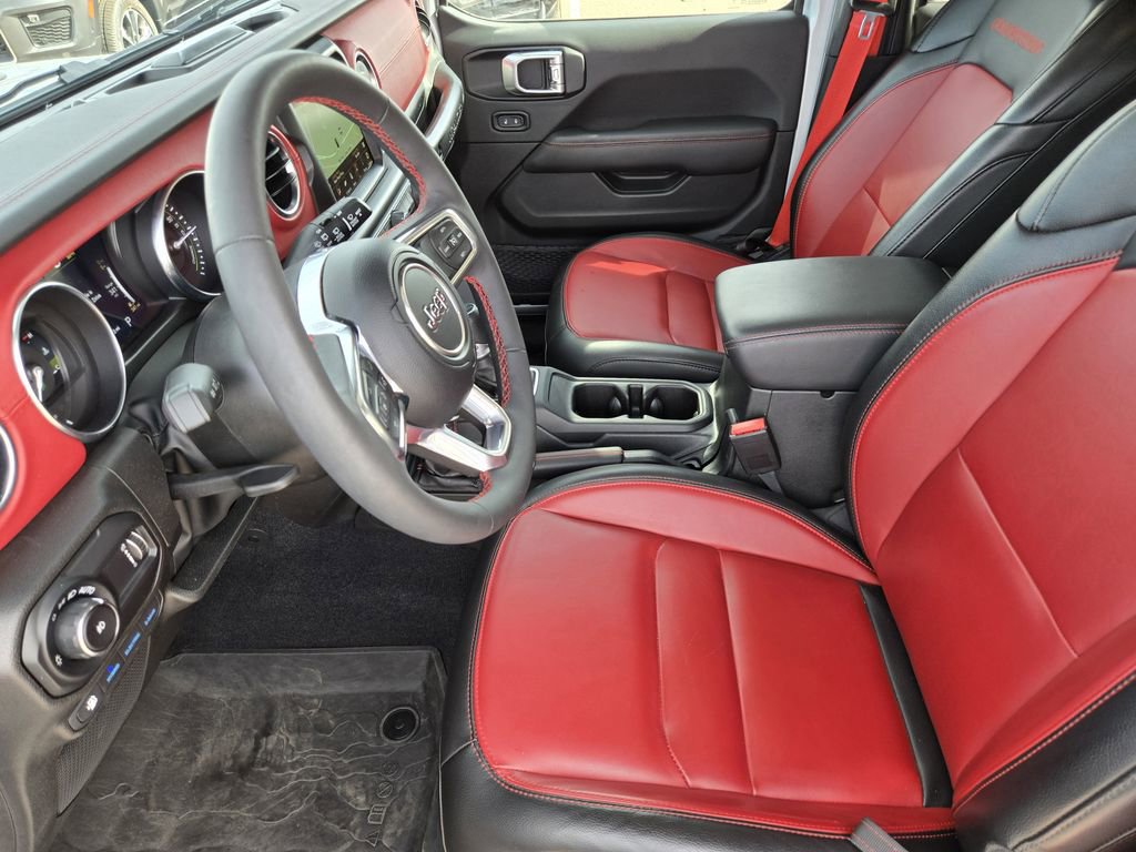 Used 2023 Jeep Wrangler Unlimited Rubicon 4xe image 8