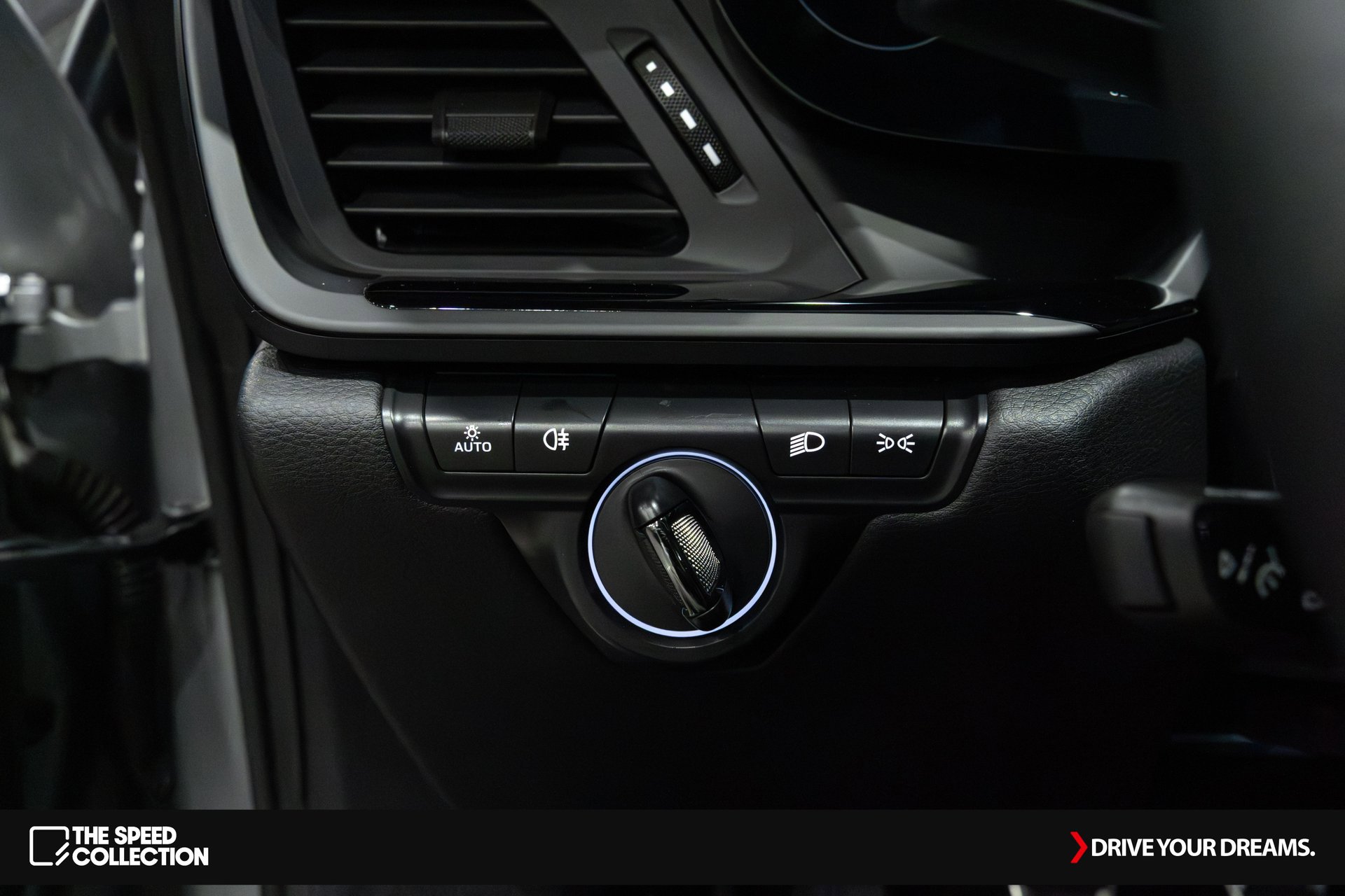 Used 2024 Porsche 911 Carrera T image 28