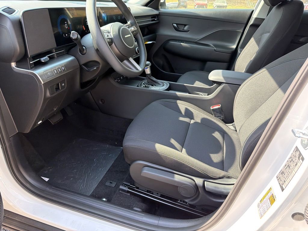 New 2026 Hyundai Kona SE image 9