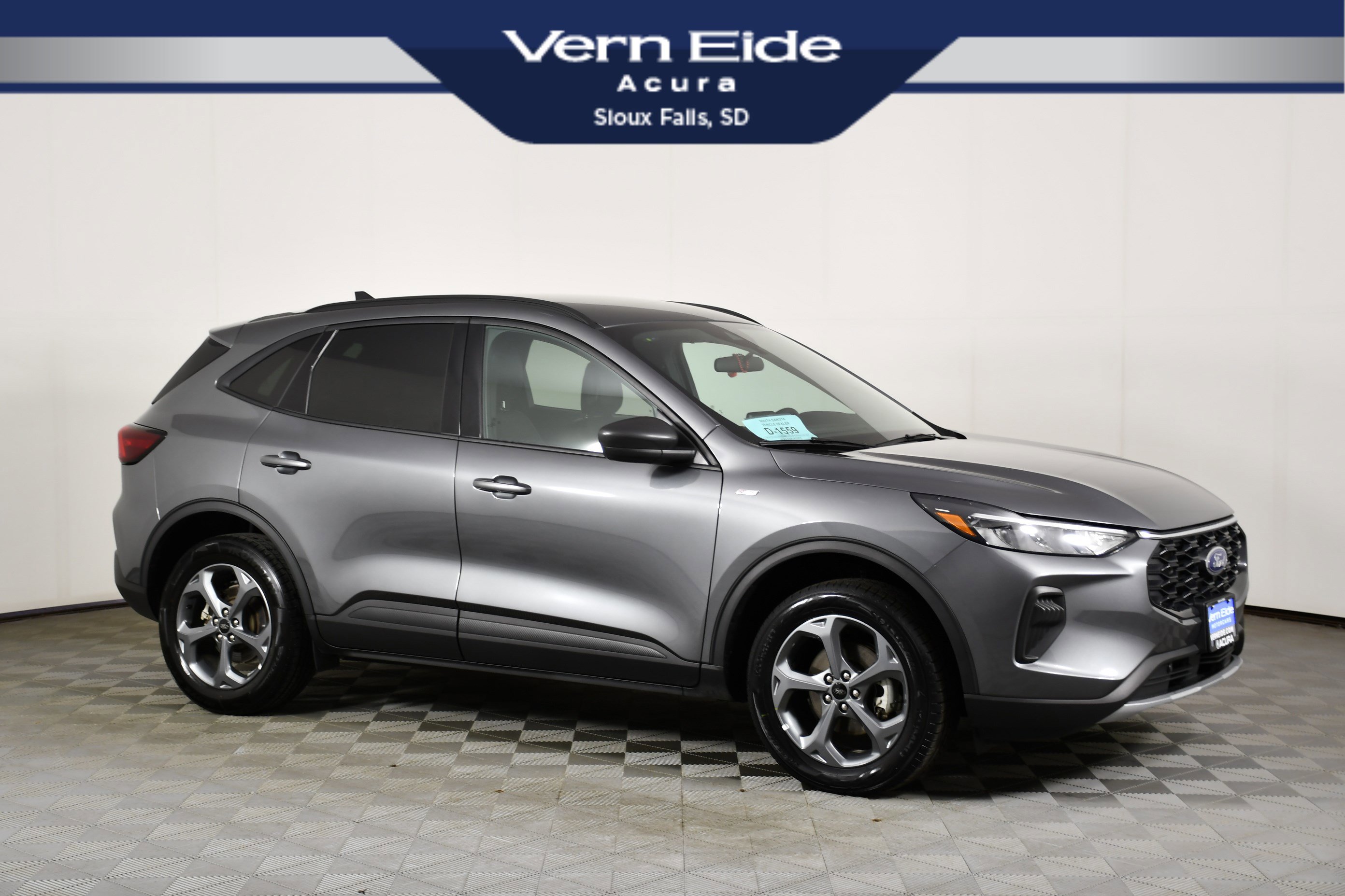 Used 2025 Ford Escape ST-Line image 1