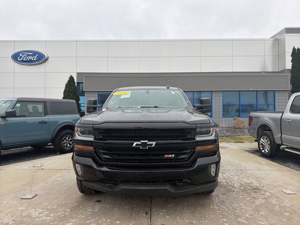 Used 2018 Chevrolet Silverado 1500 LT w/ Midnight Edition image 2