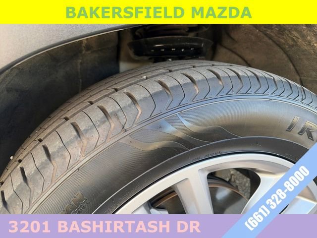 Used 2024 GMC Terrain SLT image 22