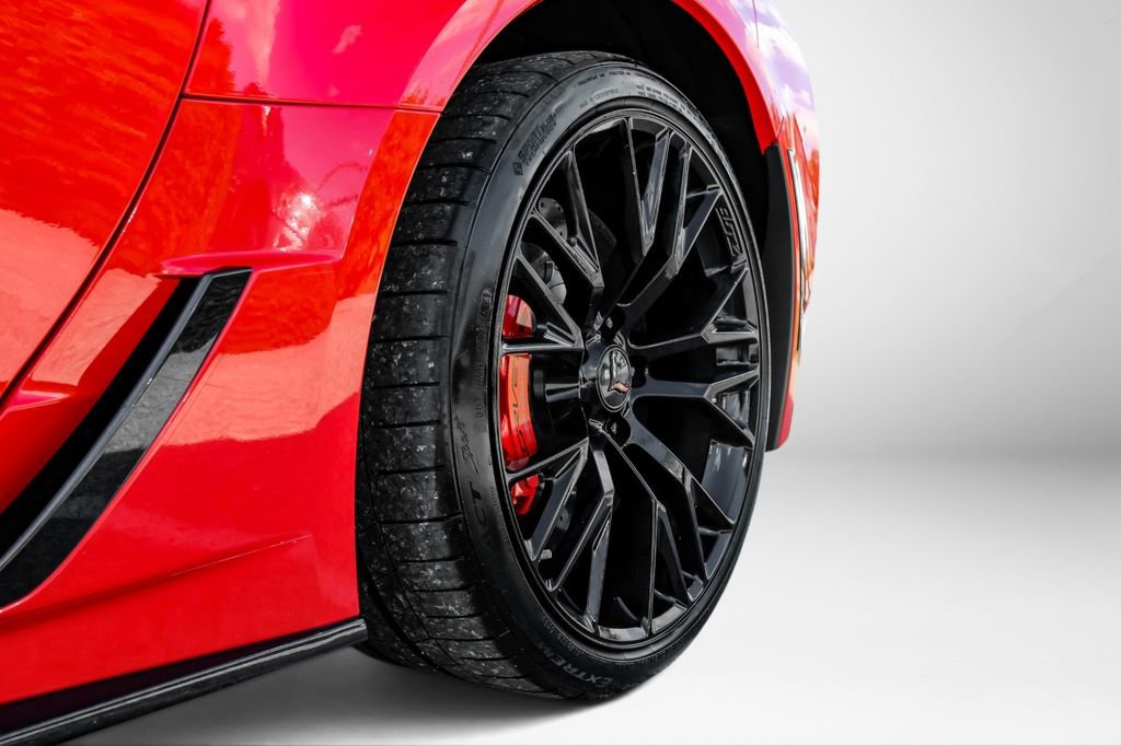Used 2016 Chevrolet Corvette Z06 w/ 3LZ Preferred Equipment Group RWD image 54