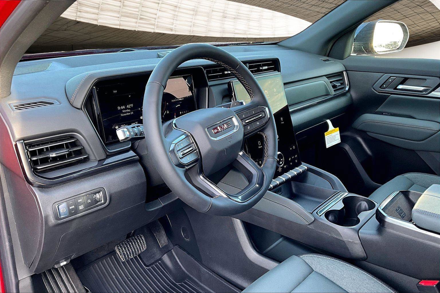 New 2026 GMC Terrain AT4 w/ Technology Package II image 7