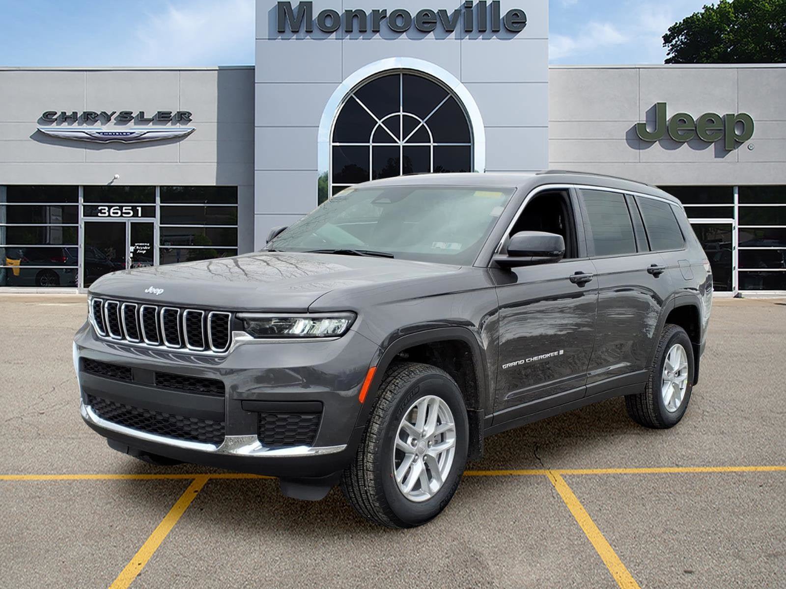 New 2026 Jeep Grand Cherokee L 4WD image 1