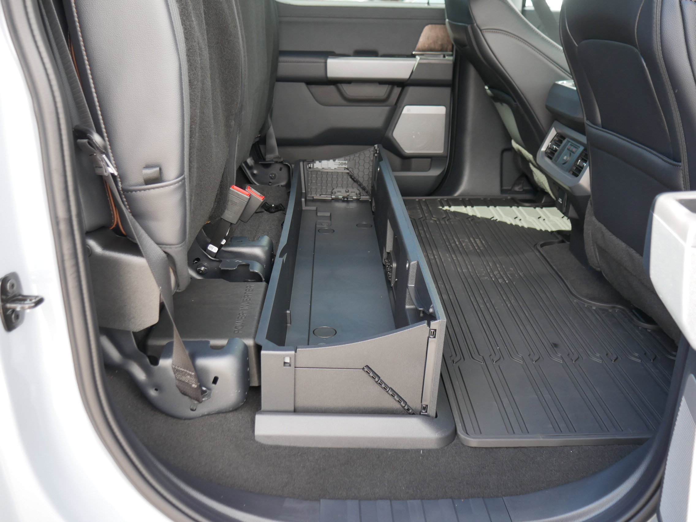 New 2025 Ford F250 Lariat w/ Lariat Ultimate Package image 37