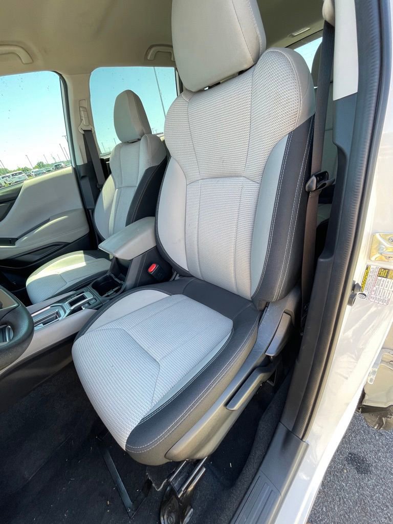 Used 2021 Subaru Forester AWD/4WD image 9