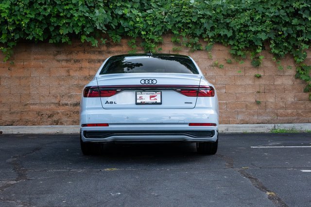 Used 2022 Audi A8 L 3.0T image 6