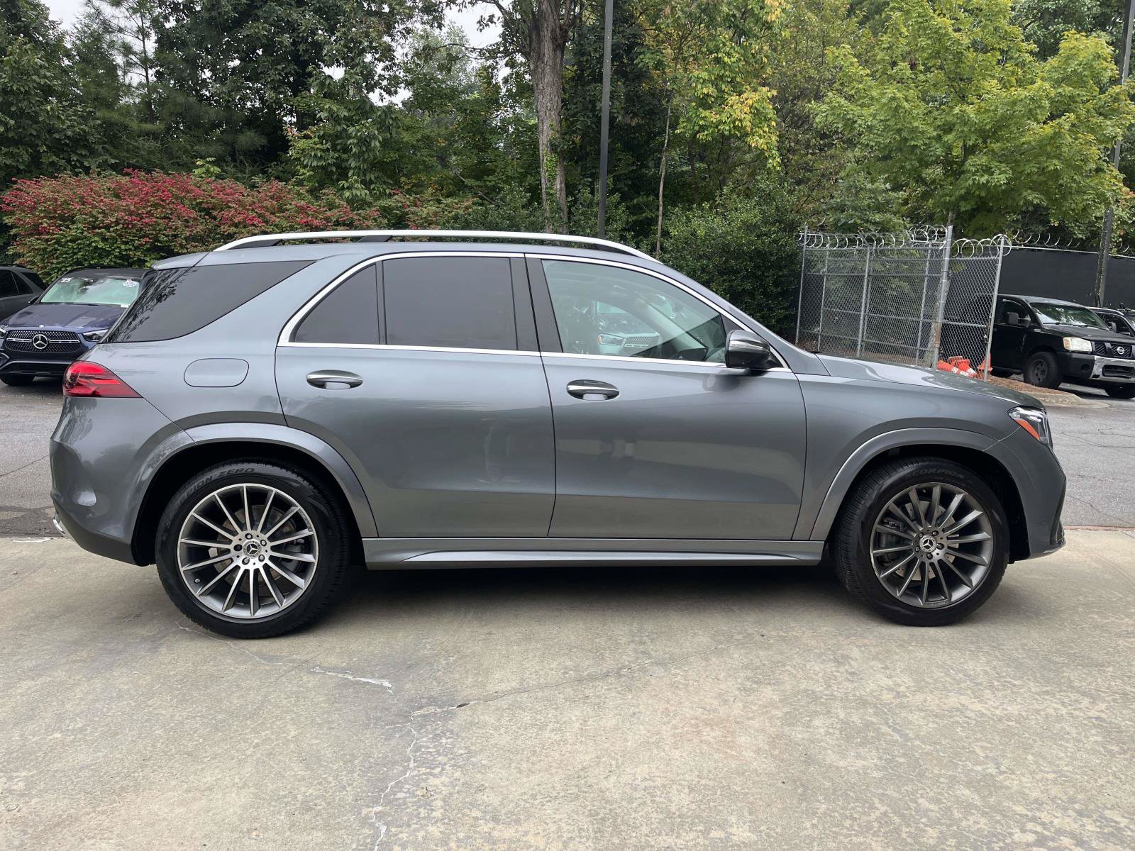 Certified 2025 Mercedes-Benz GLE 350 4MATIC image 6