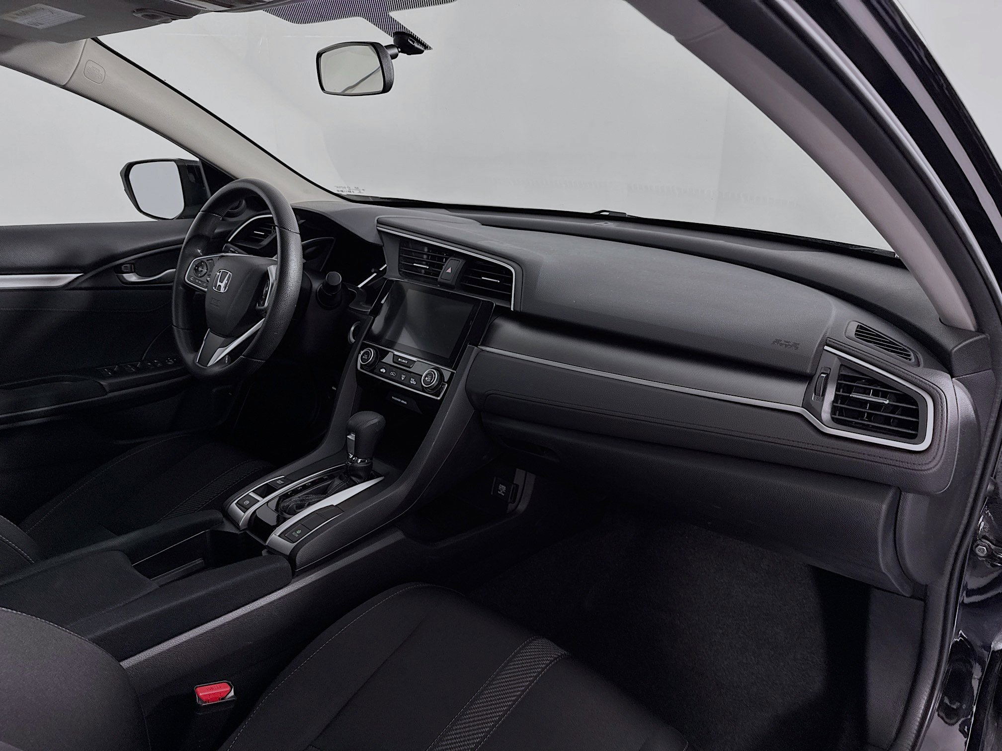 Certified 2018 Honda Civic EX image 27