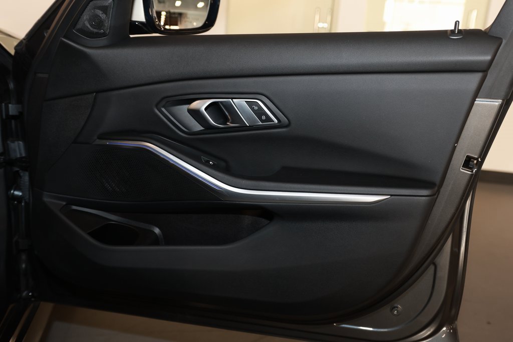 Used 2022 BMW M340i xDrive w/ Driving Assistance Package image 19