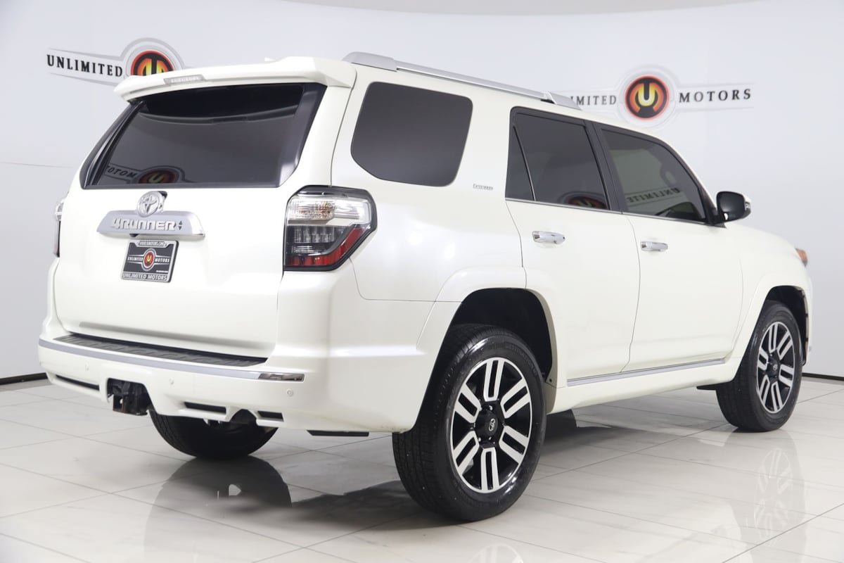 Used 2023 Toyota 4Runner Limited AWD/4WD image 3