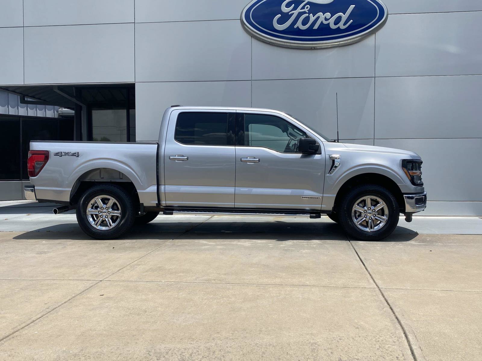 Used 2024 Ford F150 XLT w/ Mobile Office Package AWD/4WD image 3