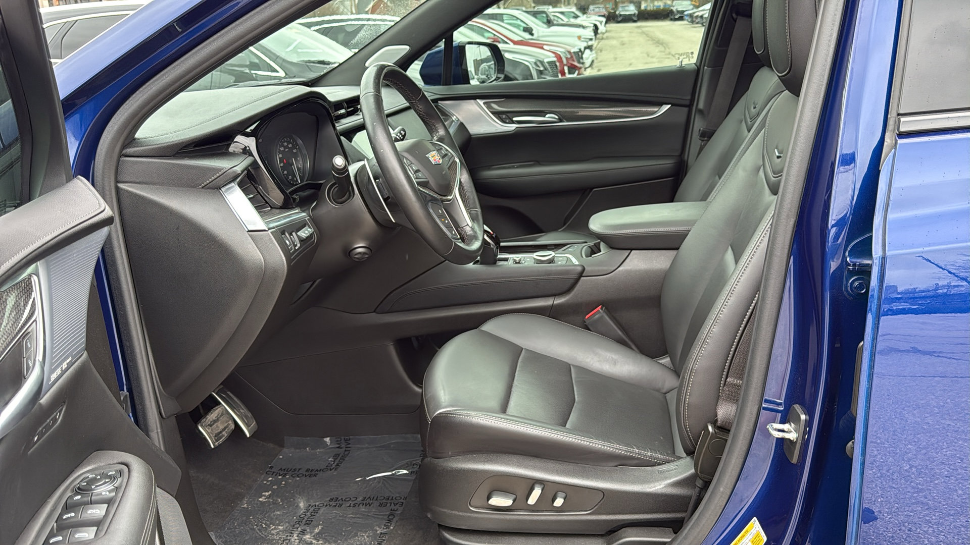 Certified 2024 Cadillac XT5 Sportv w/ Technology Package image 8