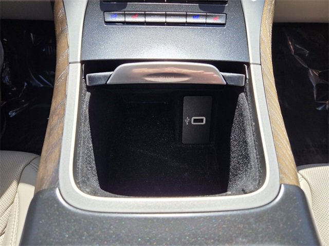 Used 2017 Lincoln MKX Reserve image 29