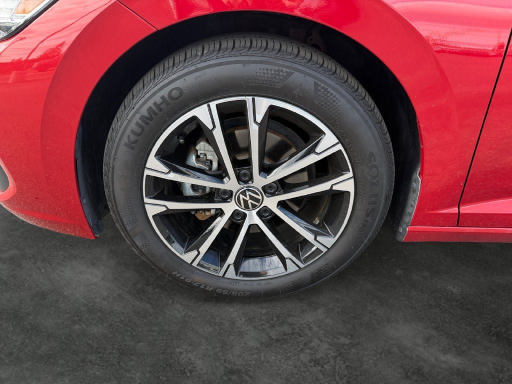 Used 2024 Volkswagen Jetta Sport FWD image 4