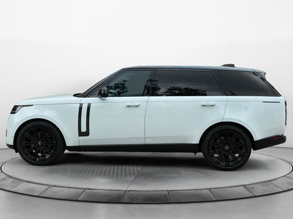 Certified 2022 Land Rover Range Rover Long Wheelbase SE AWD/4WD image 4