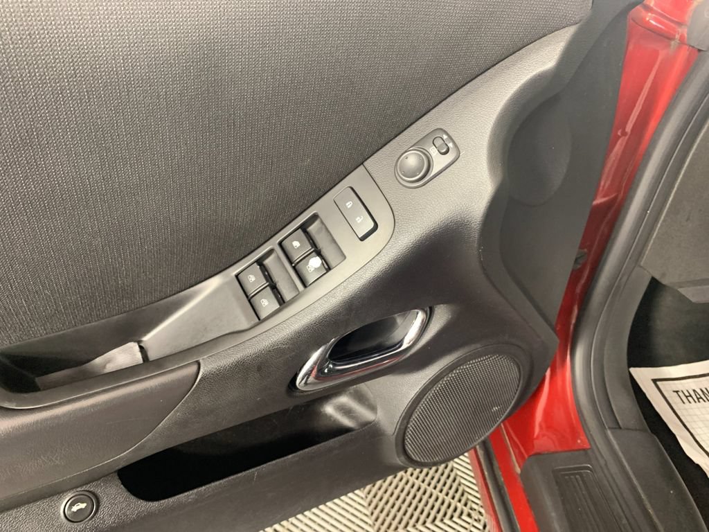 Used 2015 Chevrolet Camaro LT RWD image 16
