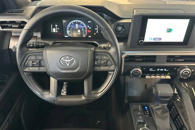 Used 2025 Toyota Tacoma SR5 AWD/4WD image 16