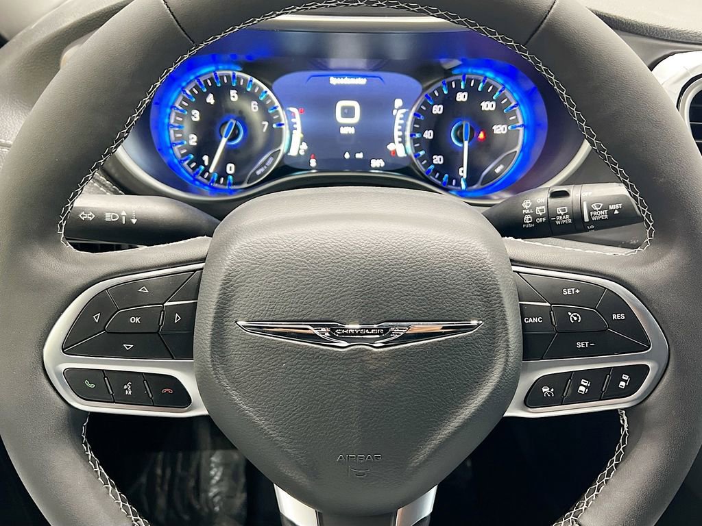 New 2026 Chrysler Pacifica Select image 27