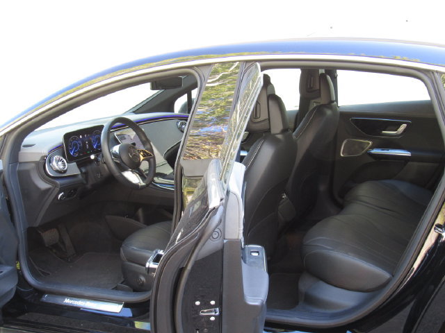 Used 2023 Mercedes-Benz EQE 350+ 4MATIC Sedan w/ Exclusive Trim Package image 14