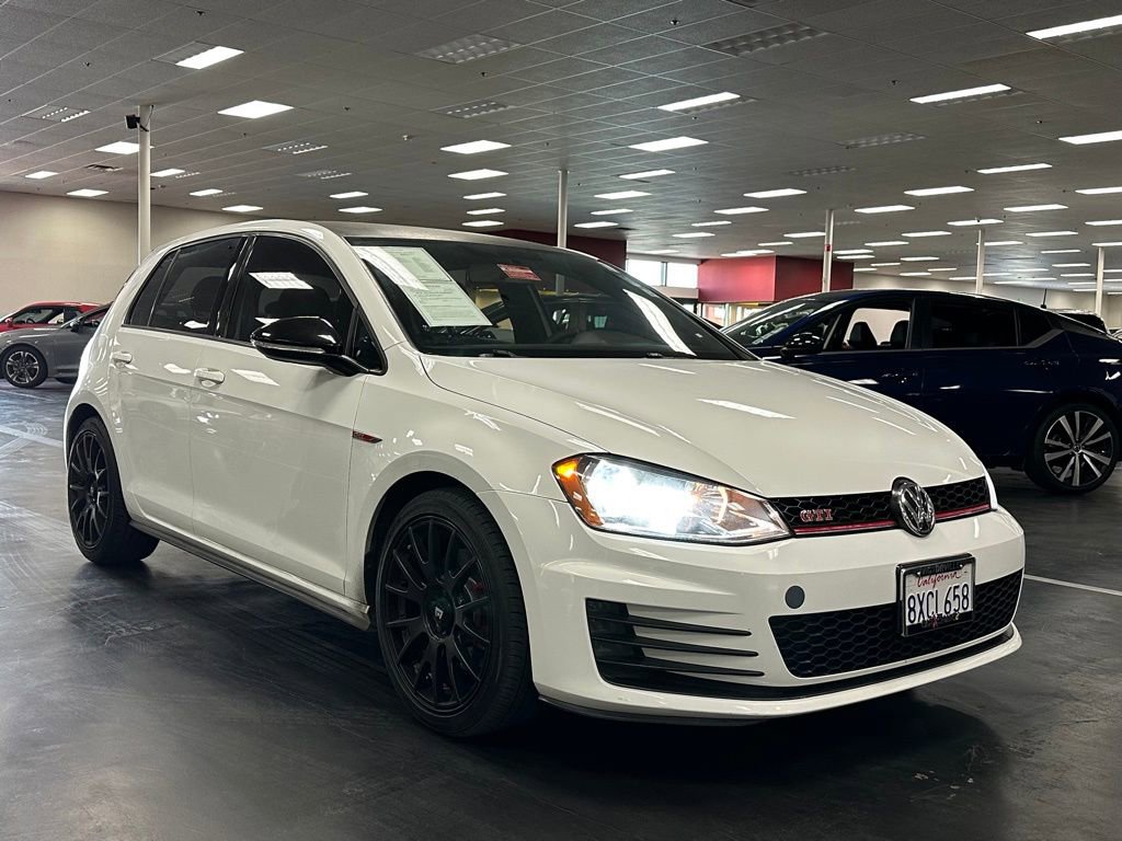 Used 2017 Volkswagen GTI S image 9