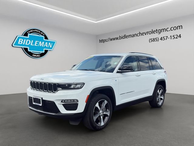 Used 2023 Jeep Grand Cherokee 4WD 4xe image 3