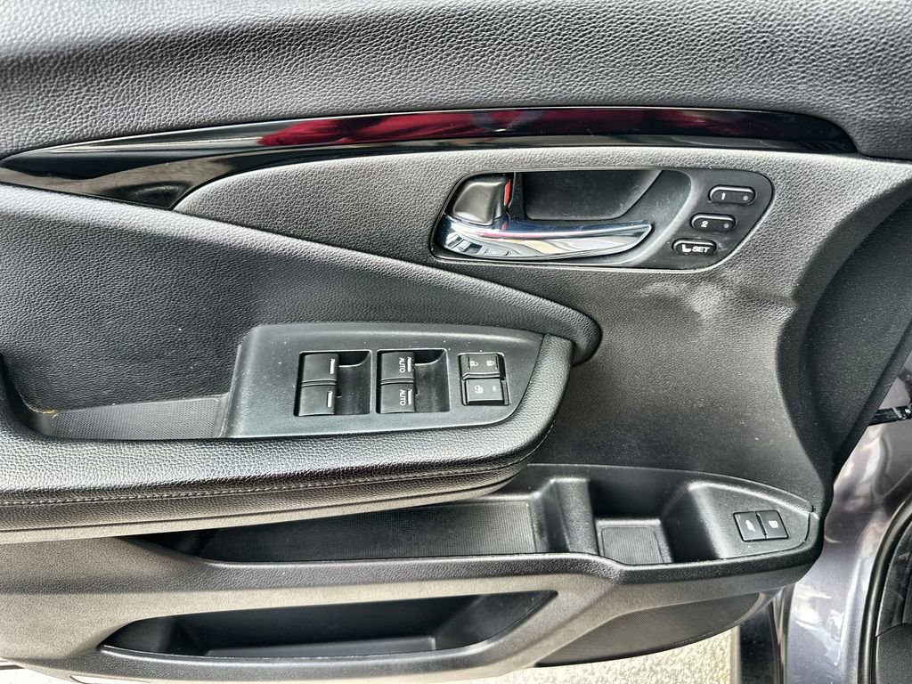 Used 2022 Honda Pilot Elite image 24