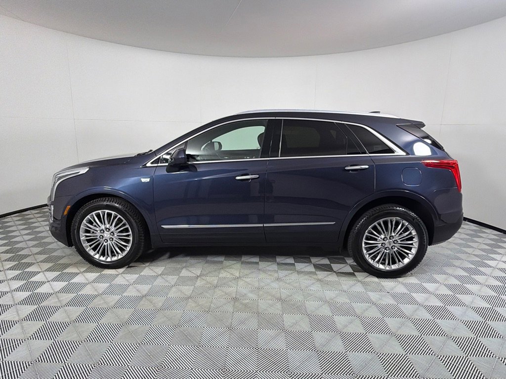 Used 2018 Cadillac XT5 Platinum w/ Driver Assist Package AWD/4WD image 8