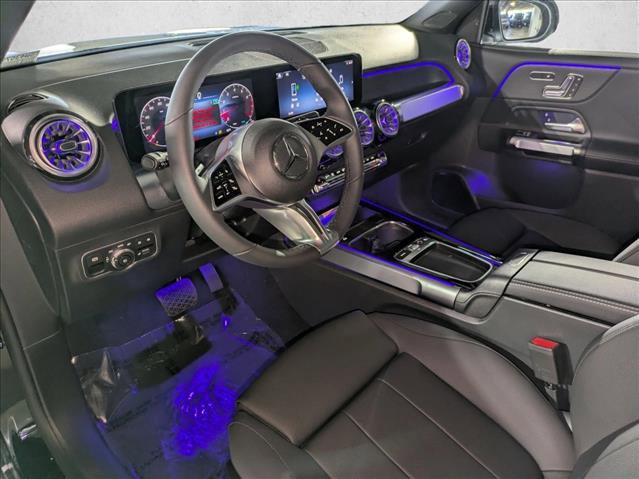 New 2025 Mercedes-Benz GLB 250 4MATIC image 3