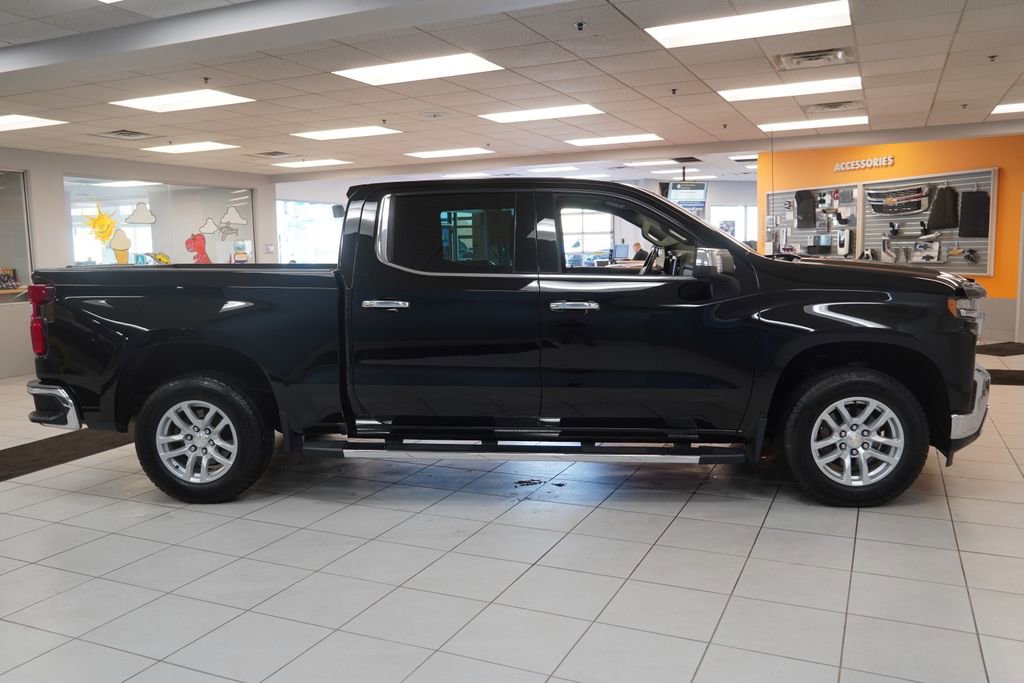 Used 2019 Chevrolet Silverado 1500 LTZ w/ LTZ Convenience Package AWD/4WD image 12