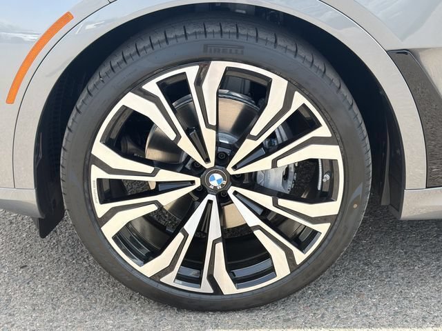 New 2027 BMW X7 xDrive40i w/ M Sport Package AWD/4WD image 10