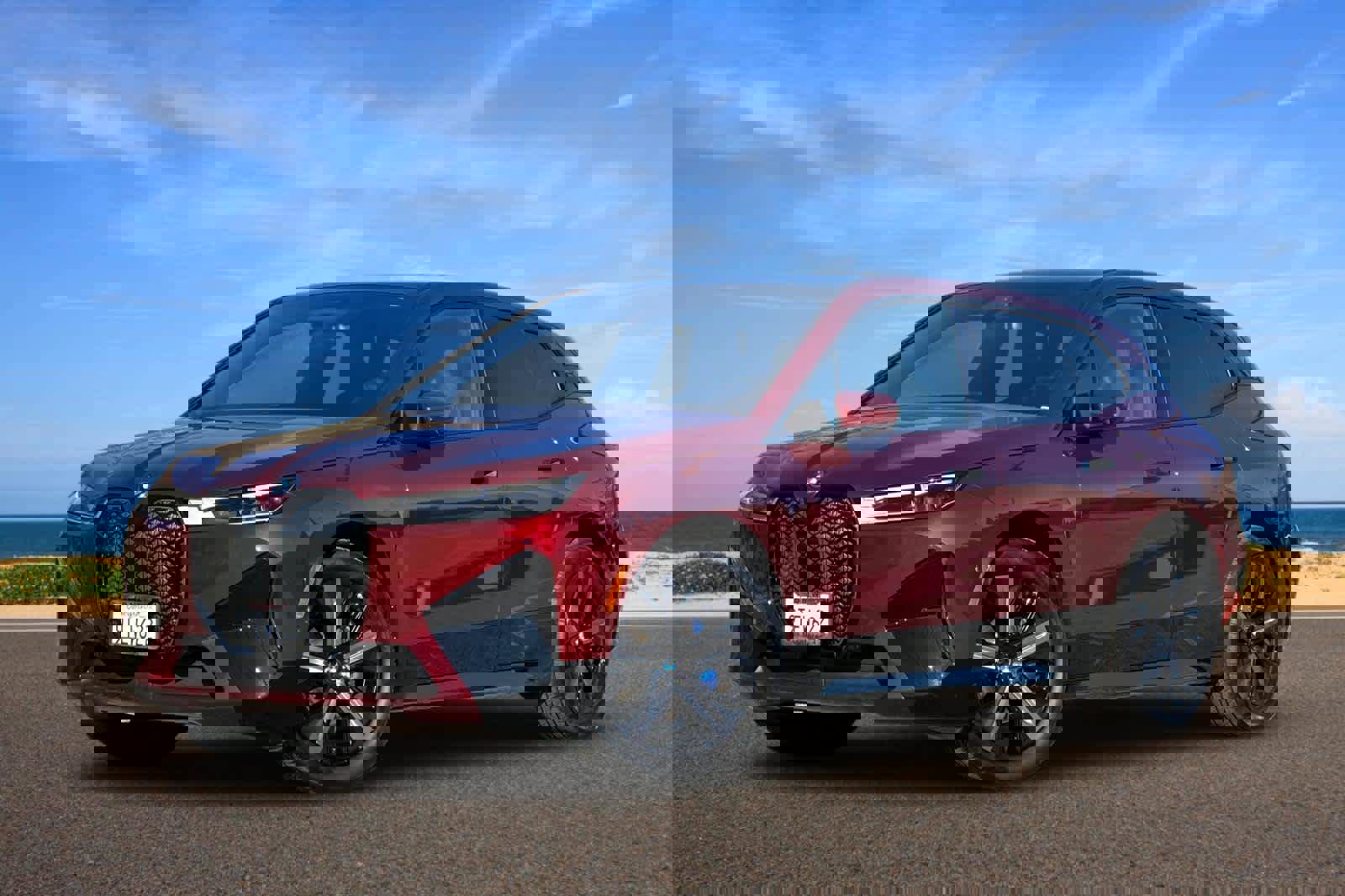 Used 2025 BMW iX xDrive50 image 1