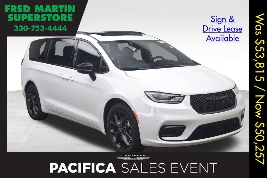 New 2026 Chrysler Pacifica Limited