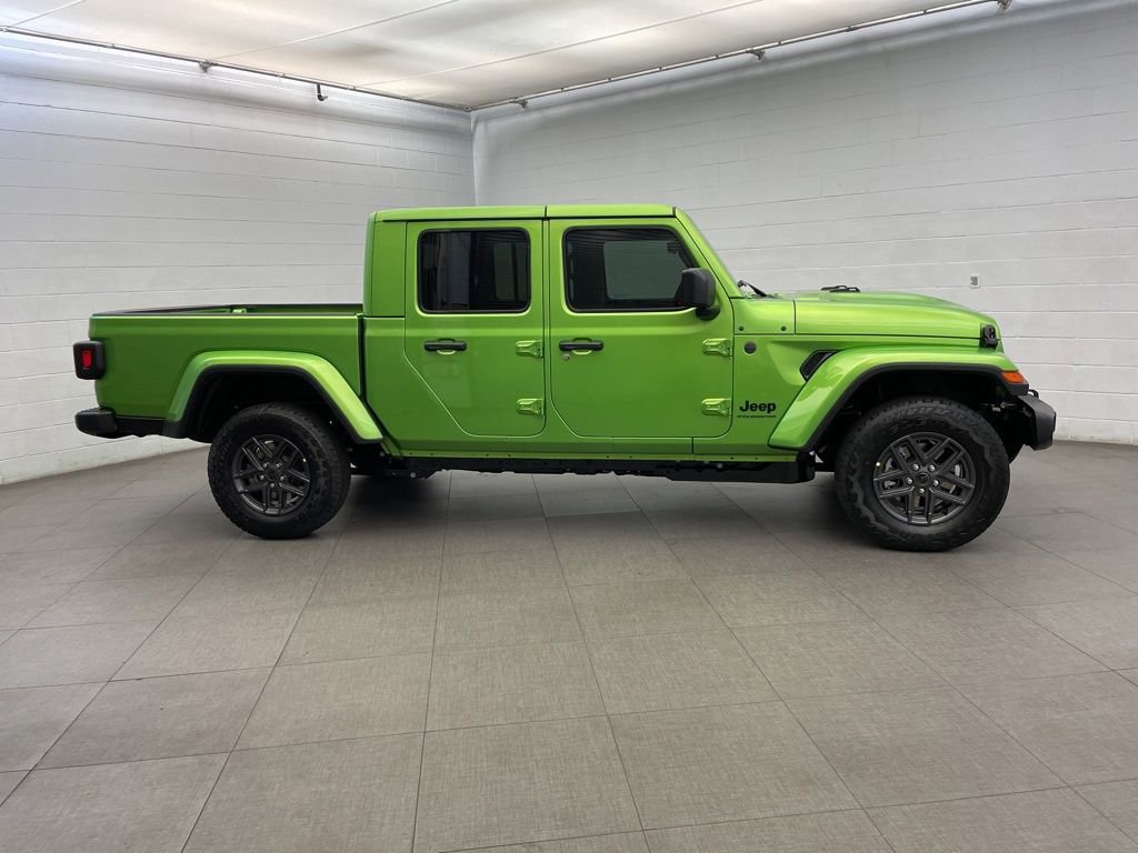 New 2026 Jeep Gladiator Sport image 2