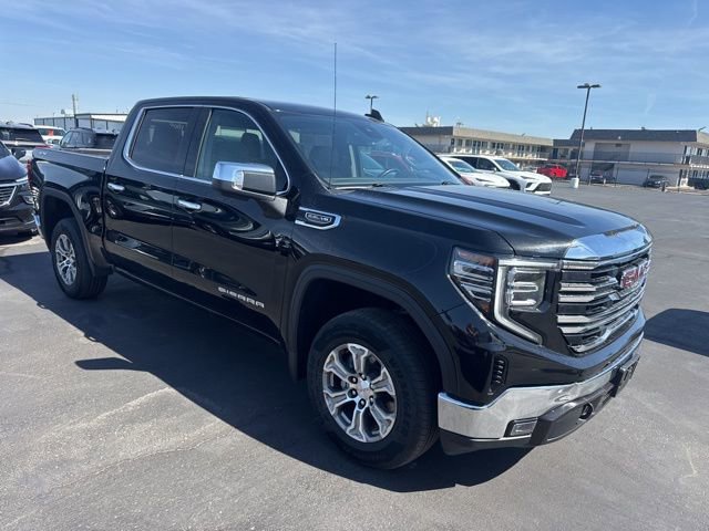 Used 2025 GMC Sierra 1500 SLT image 1