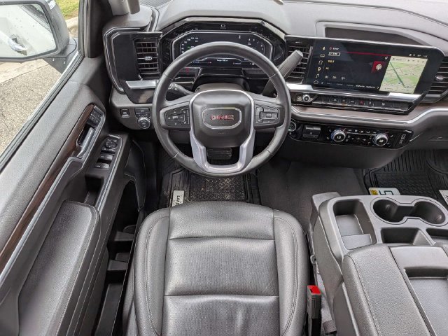 Used 2025 GMC Sierra 1500 SLT AWD/4WD image 15