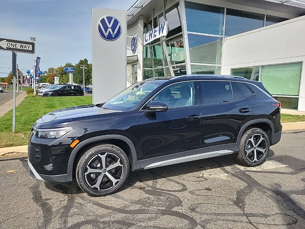 New 2025 Volkswagen Tiguan SE