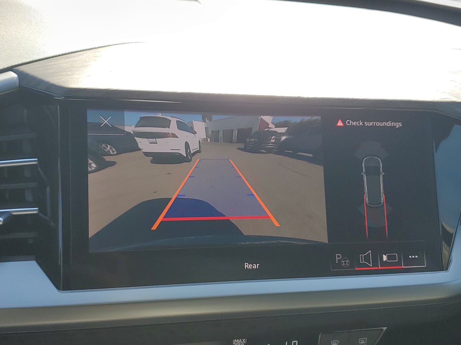 Used 2024 Audi Q4 e-tron Premium Plus AWD/4WD image 25