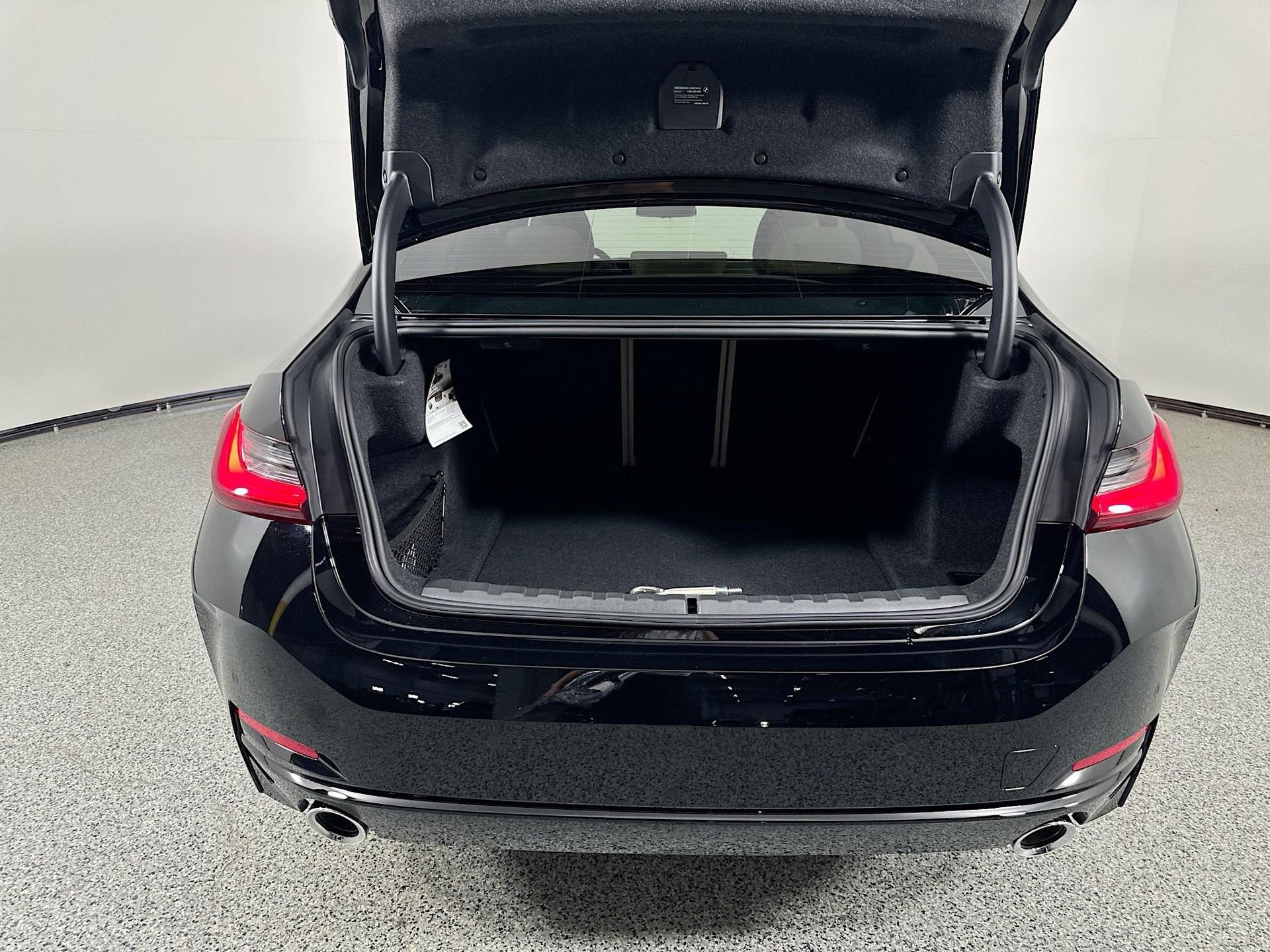 Used 2025 BMW 330i 330i w/ Convenience Package image 30