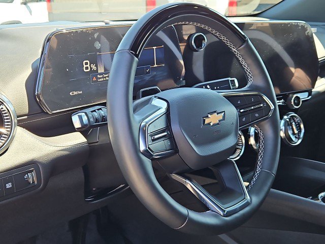 Used 2026 Chevrolet Blazer EV LT w/ Super Cruise Package FWD image 11
