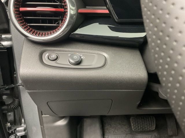 New 2026 Chevrolet Trax RS image 13