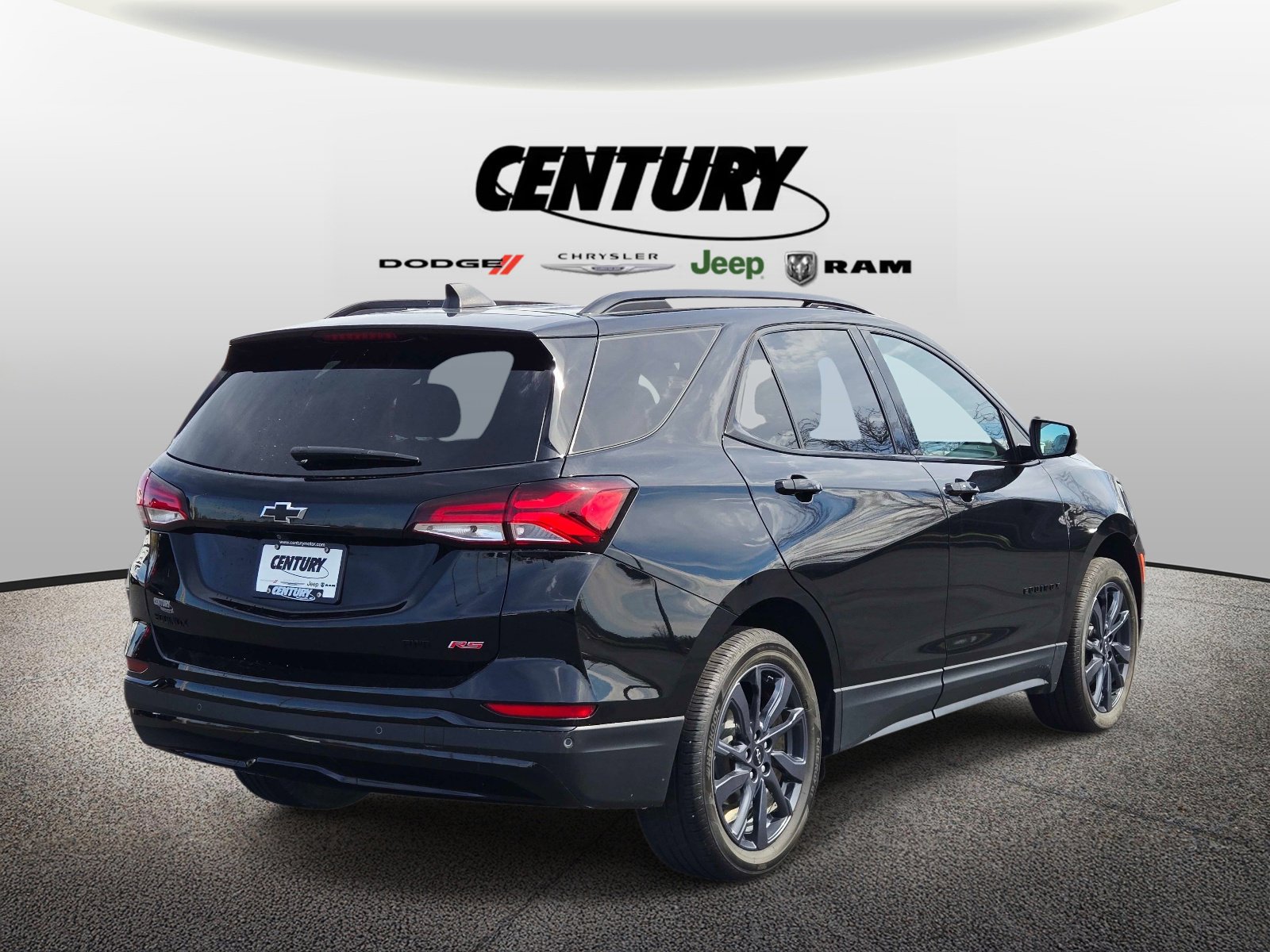 Used 2024 Chevrolet Equinox RS w/ RS Leather Package image 4