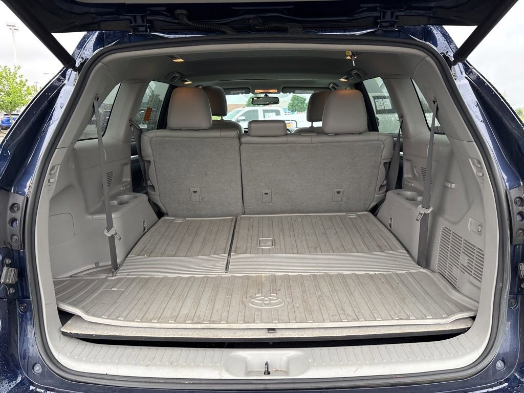 Used 2016 Toyota Highlander XLE FWD image 11