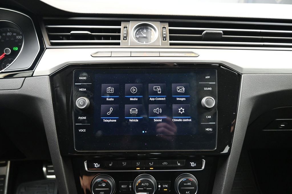 Used 2019 Volkswagen Arteon SE FWD image 32