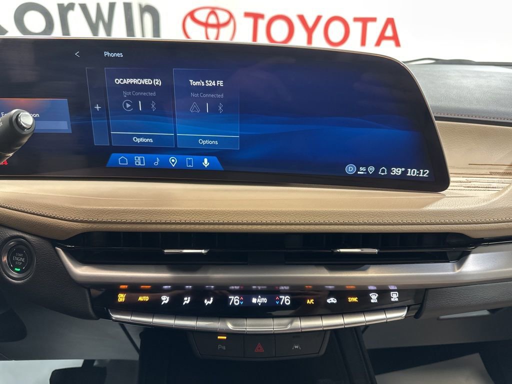 Used 2025 Cadillac XT4 Premium Luxury image 31