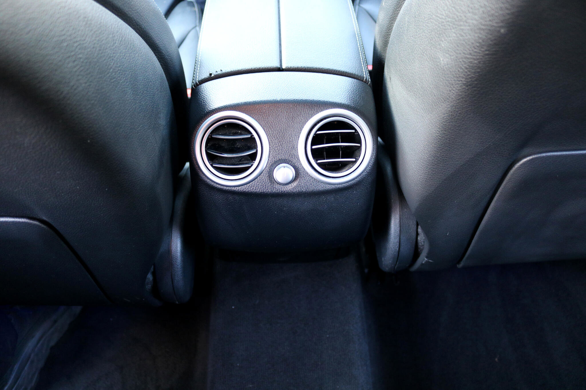 Used 2020 Mercedes-Benz GLC 300 4MATIC image 43